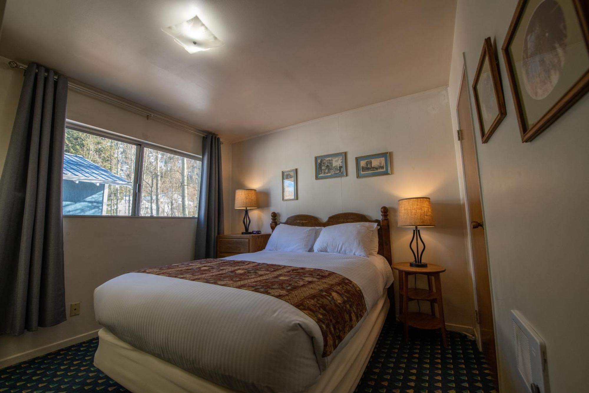 Gull Lake Lodge Джун-Лейк Экстерьер фото