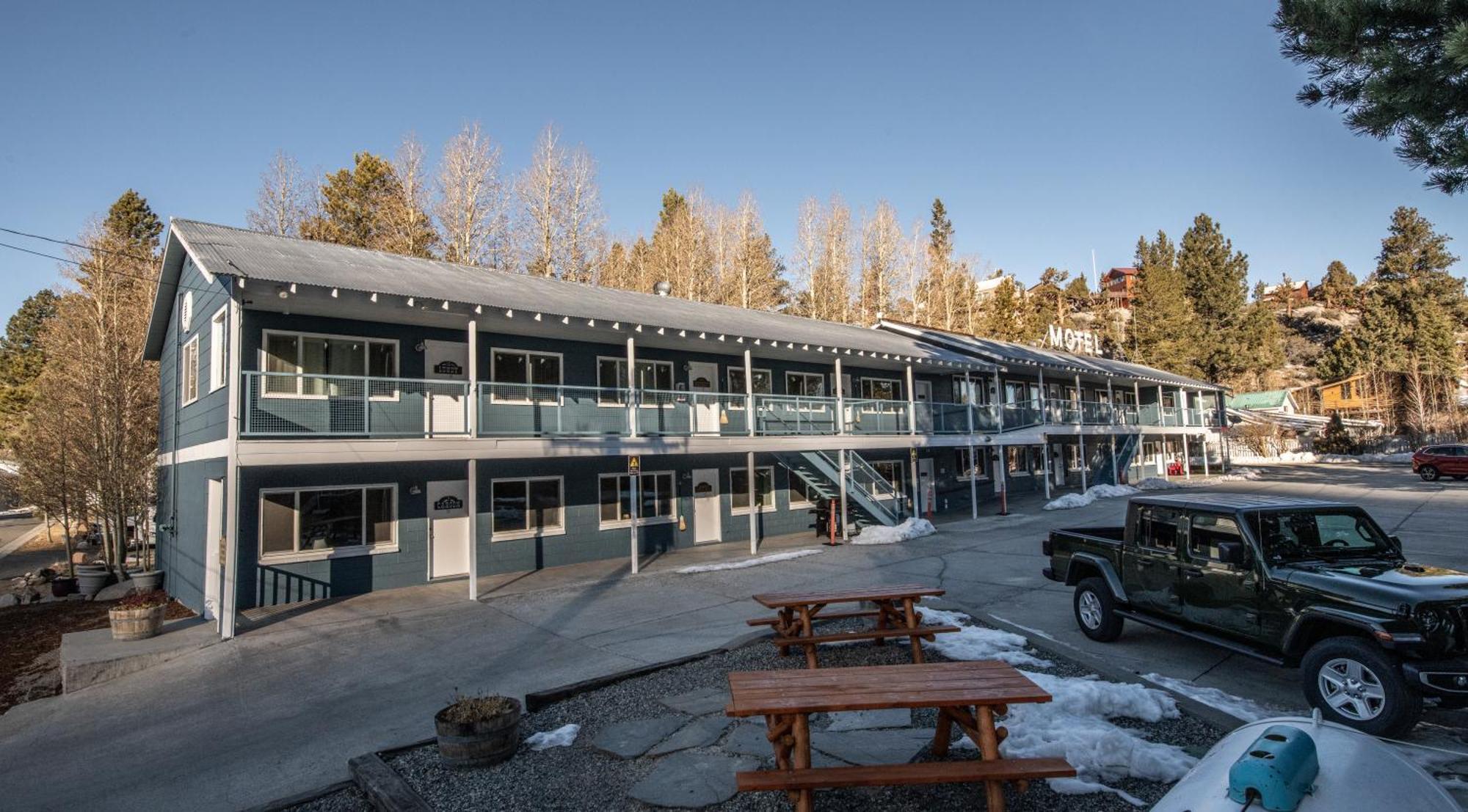 Gull Lake Lodge Джун-Лейк Экстерьер фото